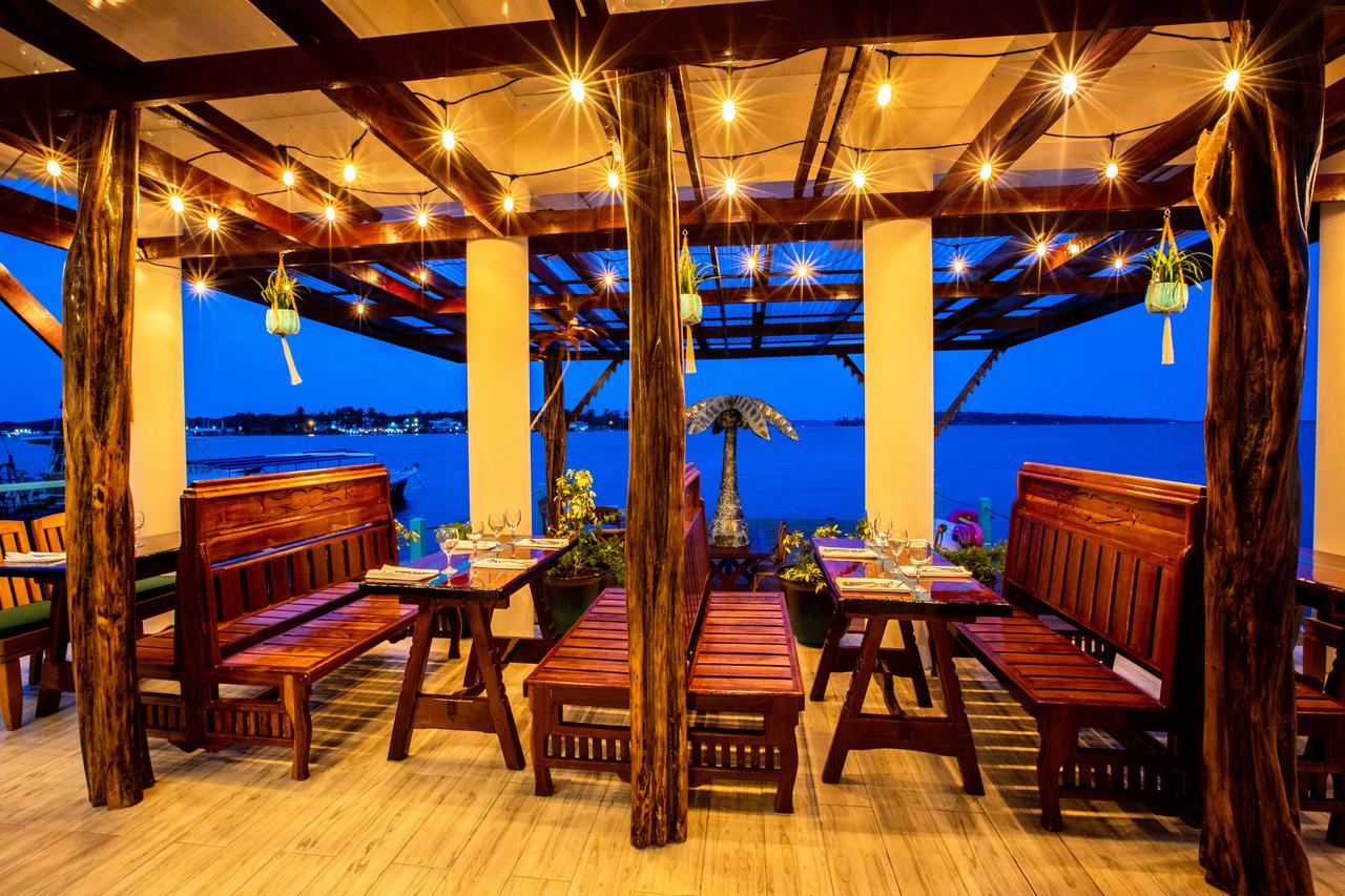 Azul Bocas Town Hotel Eksteriør billede